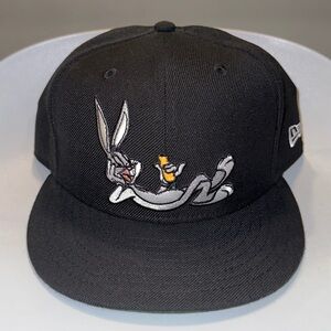 New Era Looney Tunes Carrot 59Fifty Fitted Hat